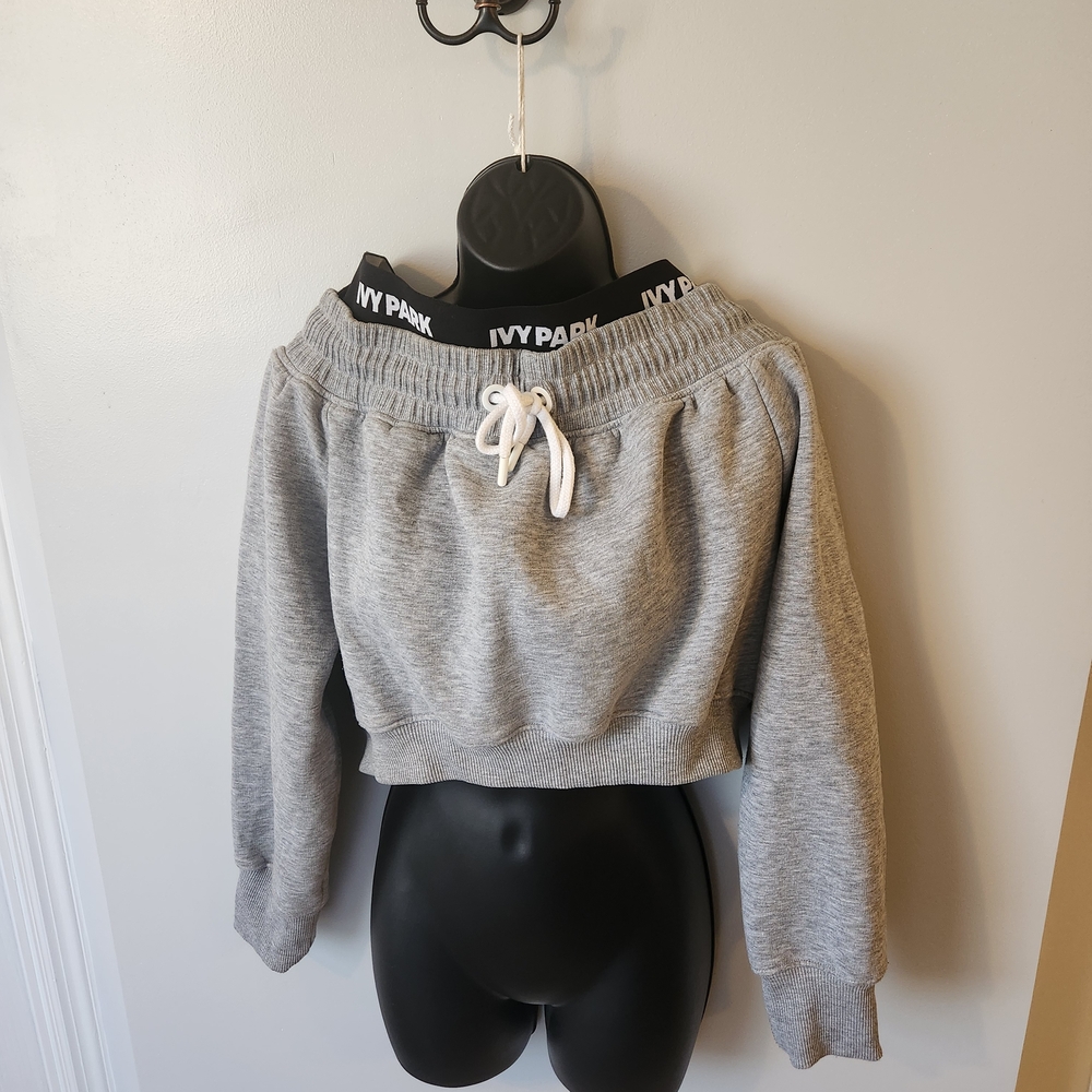 IVY PARK Heather Gray Sweatshirt